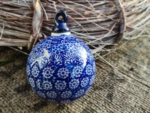 Kugel zum Dekorieren und Aufhängen, 7 x 9 cm, Lace^Bunzlauer Keramik Sale