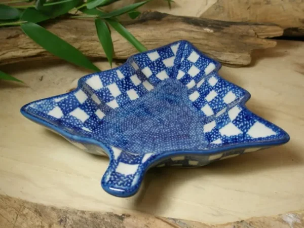 Platte / Schale in Tannenbaumform, 20 x 20 cm, Tradition 27 - BSN 21080^Bunzlauer Keramik Hot