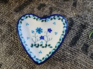 Platte in Herzform, 9 x 9 cm, Spring Hill^Bunzlauer Keramik Clearance