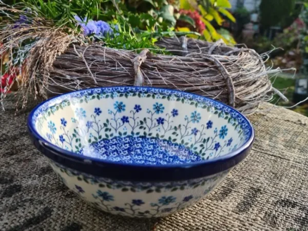 Schale, Ø 17 cm, Höhe 8 cm, Vol. 750 ml - Spring Hill^Bunzlauer Keramik Outlet
