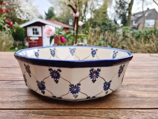 Schale / Salatschale, 3700 ml, Ø 26 cm, Höhe 9 cm, Tradition 8 - BSN 1081^Bunzlauer Keramik New